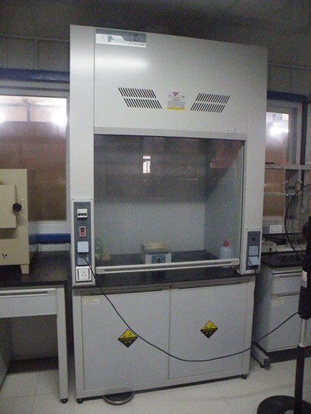  Fume hood